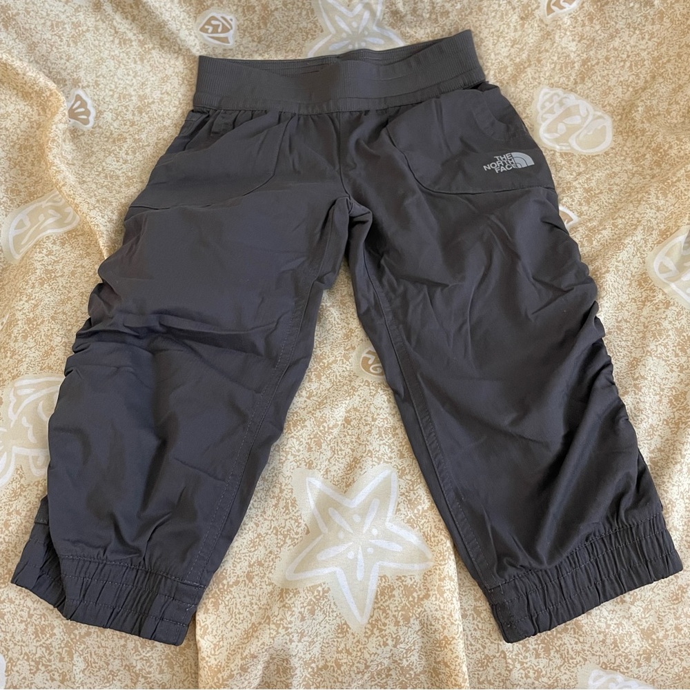 The North Face Girls’ Aphrodite Capri Size Small 7/8